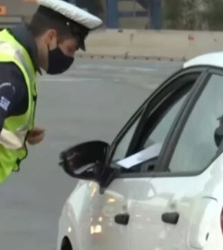 «Έμειναν κόκκαλο» οι αστυνομικοί: Η πιο κουφή ατάκα για να περάσει το μπλόκο στα διόδια