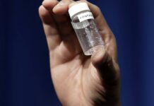 Τέσσερις φαρμακοβιομηχανίες σε δίκη στις ΗΠΑ: Κατηγορούνται για πρόκληση «επιδημίας»