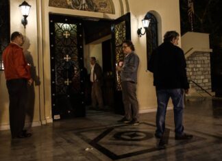 Πάσχα 2021: Έτσι θα κάνουμε Ανάσταση στις εκκλησίες – Τι θα γίνει με τον Επιτάφιο