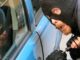 Απίθανο: Ληστής «έφαγε» ξύλο από το 82χρονο «θύμα» του – Δείτε το βίντεο