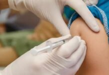 Ανατροπή! Σε ποια υπηρεσία είναι υποχρεωτικός ο εμβολιασμός