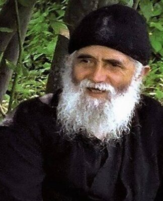 Άγιος Γέροντας Παΐσιος: «Οι φιλότιμοι τα πληρώνουν όλα αλλά…»