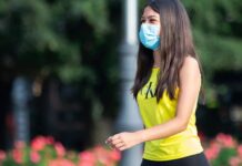 «Lockdown» για ανεμβολίαστους από 13 Σεπτεμβρίου: Όλα τα μέτρα για μάσκες, rapid test, εργασία και εστίαση