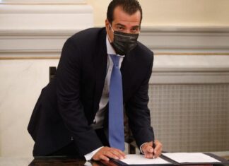 Θάνος Πλεύρης: 2η ευκαιρία για ανεμβολίαστους υγειονομικούς – Το κράτος δεν είμαι τιμωρός