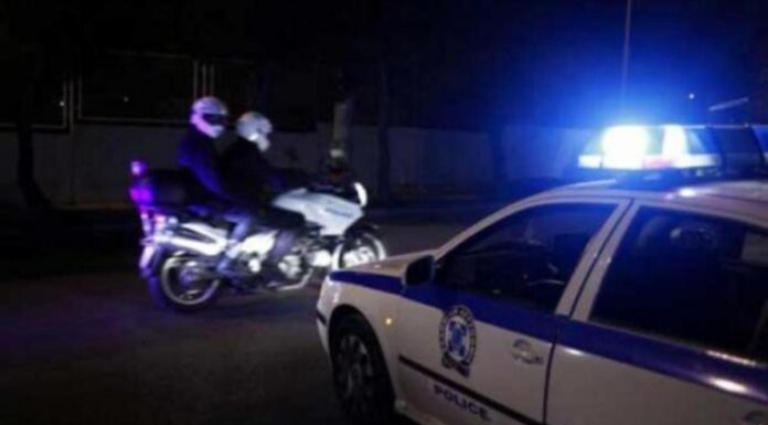 Τρόμος για ζευγάρι στο κέντρο της Αθήνας: 5 αλλοδαποί τους περικύκλωσαν, ξυλοκόπησαν τον άνδρα και τους λήστεψαν