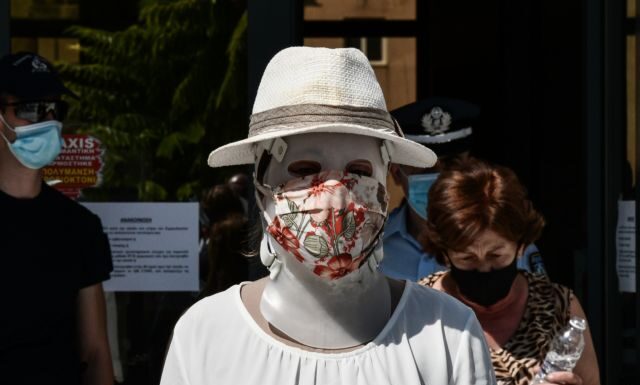 Επίθεση με βιτριόλι – Η προκλητική μαρτυρία φίλης της δράστριας και τα ερωτήματα για το πρόσωπο-κλειδί
