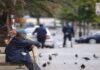 «Κλειδώνονται» σπίτια τους οι ανεμβολίαστοι: Τα 2 μέτρα της κυβέρνησης που τους αναγκάζουν να εμβολιαστούν