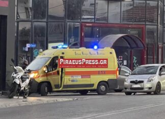 Πειραιάς: Τροχαίο με τραυματία (φωτο)