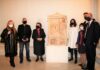 Αρχαιολογικό Μουσείο Πειραιά: Ο Γιάννης Μώραλης στην παρουσίαση της νέας επιτύμβιας στήλης