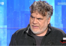 Γιάννης Κακλέας: «Θα προτιμούσα να σκηνοθετήσω το “Βαθύ λαρύγγι” παρά τον Σεφερλή»