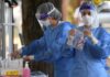 Πρώτο κρούσμα στον κόσμο: Άντρας διαγνώστηκε ταυτόχρονα με κοροναϊό και ευλογιά των πιθήκων