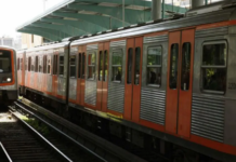 Απίστευτη ταλαιπωρία των επιβατών του Ηλεκτρικού – Άγνωστος άνδρας ξάπλωσε στις γραμμές