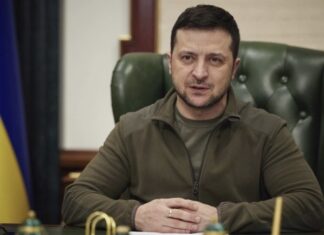 Ουκρανία: Με τον Πάπα μίλησε ο Ζελένσκι – «Τον ενημέρωσα για τα εγκλήματα της Ρωσίας εναντίον μας»