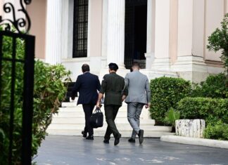 Επέκταση του φράχτη στον Έβρο και αναβάθμιση των ηλεκτρονικών συστημάτων αποφάσισε το ΚΥΣΕΑ