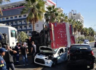 Πειραιάς: Νέες συγκλονιστικές φωτογραφίες από το τροχαίο στο Νέο Φάληρο