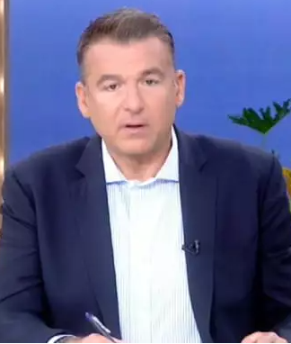 Γιώργος Λιάγκας – «Κόκκαλο» με την πρόεδρο των εκδιδομένων: «Με ξέρεις αγόρι μου, έχεις έρθει και στο σπίτι μου»