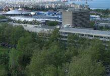 ΑΠΘ: Ο 19χρονος που έπεσε από το παράθυρο έχει χάσει τον πατέρα του από κορονοϊό-«Είναι ένας ήρωας», λέει λέκτορας