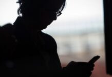 Βιασμός 12χρονης: Σοκάρουν τα μηνύματα μητέρας και κόρης – Πιέζει το παιδί να βρει χρήματα για να πάρει ναρκωτικά