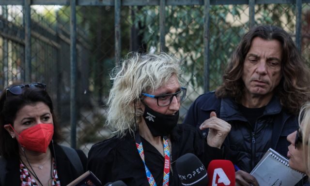 «Η μάνα έφερε την 12χρονη μακιγιαρισμένη να πάει σε ραντεβού με πελάτη. Συνεργαζόμασταν»: Καταγγελία από οίκο ανοχής