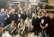 Υιοθετήθηκε στις ΗΠΑ και βρήκε συγγενείς στην Ελλάδα 68 χρόνια μετά – Τον παράτησαν με σημείωμα «τον λένε Μήτσο»
