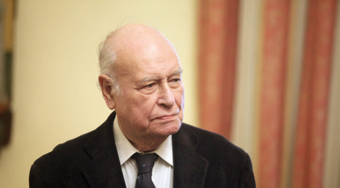 Πέθανε ο δημοσιογράφος Γιάννης Διακογιάννης