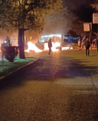 Τα έκαψαν όλα και στον Κορυδαλλό οι γύφτοι! (φωτο)