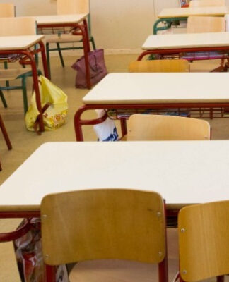 Άναψαν φωτιές οι 9 λέξεις καθηγητή σε μαθήτρια της Γ΄ Λυκείου – Αποχή και μια μάνα έξω φρενών
