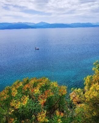 Γιατί προβληματίζει τους επιστήμονες η παρατεταμένη καλοκαιρία στην Ελλάδα