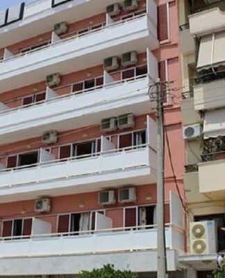 Γηροκομείο στον Κορυδαλλό: «Η μητέρα μου σε 40 ημέρες έχασε 10 κιλά, ήταν φοβισμένη» – Μαρτυρία σοκ