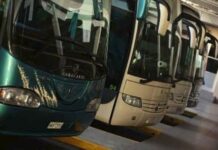 Θεσσαλονίκη: Κατέβασαν στο δρόμο και πλάκωσαν στο ξύλο οδηγό λεωφορείου των ΚΤΕΛ