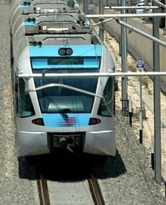 Σύσκεψη υπό τον Κυριάκο Μητσοτάκη στο Μαξίμου για την επανεκκίνηση του σιδηροδρόμου
