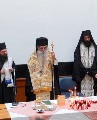 Ευχέλαιο στο Νοσοκομείο Μεταξά από τον Μητροπολίτη Πειραιά Σεραφείμ (φωτο)