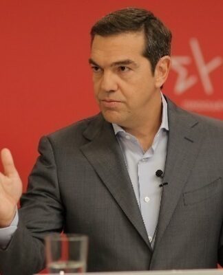 Τσίπρας: Με νίκη ΣΥΡΙΖΑ θεσμοθετούμε γάμο ομόφυλων ζευγαριών και δικαίωμα τεκνοθεσίας