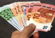 Απίστευτο συμβάν στις Σέρρες – Άγνωστος μοίραζε λεφτά σε περαστικούς