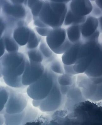 Τι είναι τα εντυπωσιακά σύννεφα «mammatus» που εμφανίστηκαν σε Μεσσηνία και Λακωνία