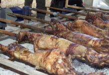 Στο νοσοκομείο 10 άνθρωποι από το πολύ φαγητό στη Λάρισα