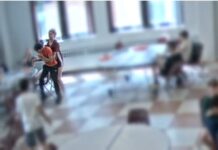 12χρονη σώζει από πνιγμό τον δίδυμο αδερφό της στην καφετέρια του σχολείου – Βίντεο