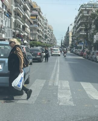 Μήπως να κάνουμε εμείς τη Δημοτική Αστυνομία στον Πειραιά; Απόλυτη αναρχία στους δρόμους!