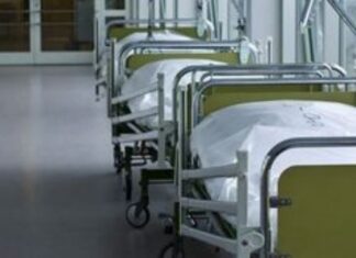 Τραγωδία: Έβαλαν μπουκάλι με χλωρίνη στο κομοδίνο γιαγιάς, το πέρασε για νερό, το ήπιε και πέθανε