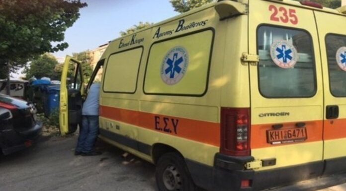 Σερβιτόρα έκανε τόπι στο ξύλο το αφεντικό της γιατί πήγε να την χουφτώσει