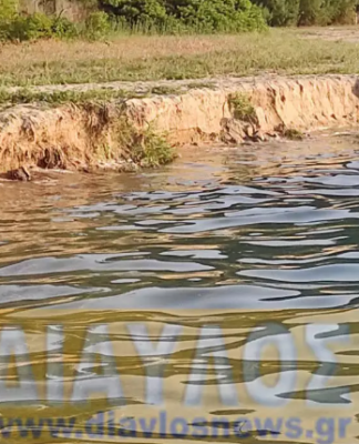 Ο σεισμός στην Αταλάντη «βύθισε» παραλία στην Εύβοια – Πριν και μετά στην ακτή Μύρλο των Γιάλτρων
