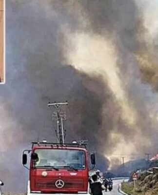 Φωτιά στην Κάρυστο – Τρόμος για την Ελένη Μενεγάκη