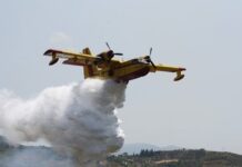 «Κανένα πυροσβεστικό αεροσκάφος δεν έχει κάθισμα εκτίναξης» – Τι λένε δύο ειδικοί για την πτώση του καναντέρ