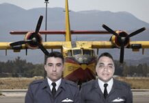 «Πάμε για τελευταίο εφοδιασμό και φεύγουμε» – Τα τελευταία λόγια των πιλότων πριν τη συντριβή του Canadair
