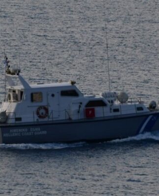 Σκάφος έπεσε σε βράχια στη Μύκονο – Νεκρός 58χρονος