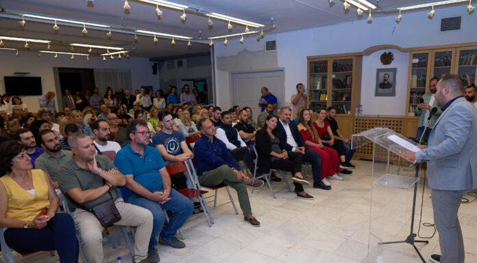 Περιφέρεια Αττικής – Πειραιάς: Πλήθος κόσμου στην εκδήλωση του Βαζκέν Σαβουλιάν
