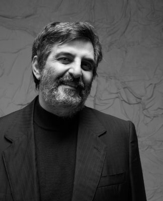 Ελισσαίος Βλάχος: “Την Τέχνη μόνο ως προϊόν του παρόντος μπορούμε να τη εκλάβουμε”