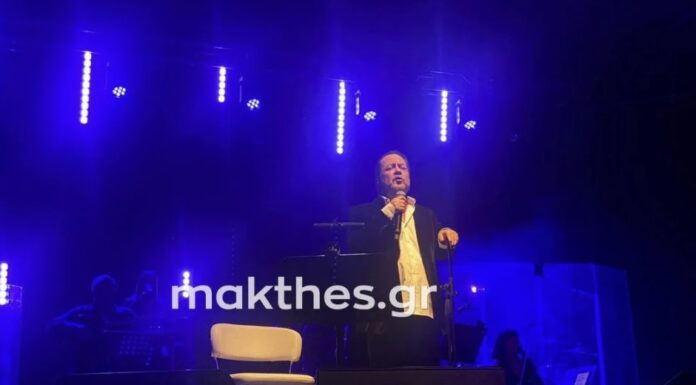 Το συγκλονιστικό αντίο του Γιάννη Πάριου στον Βασίλη Καρρά! (βίντεο)