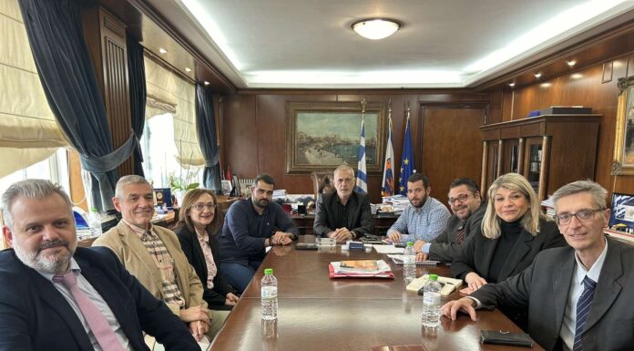 Συνάντηση Γιάννη Μώραλη με απόφοιτους Ιωνιδείου!