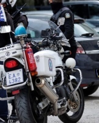 Μασκαράς λήστεψε με απειλή μαχαιριού φαρμακείο στη Χαλκίδα